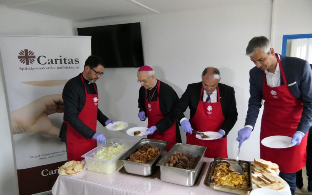 Omiš: Otvoreno blagovalište Caritasa Splitsko-makarske nadbiskupije