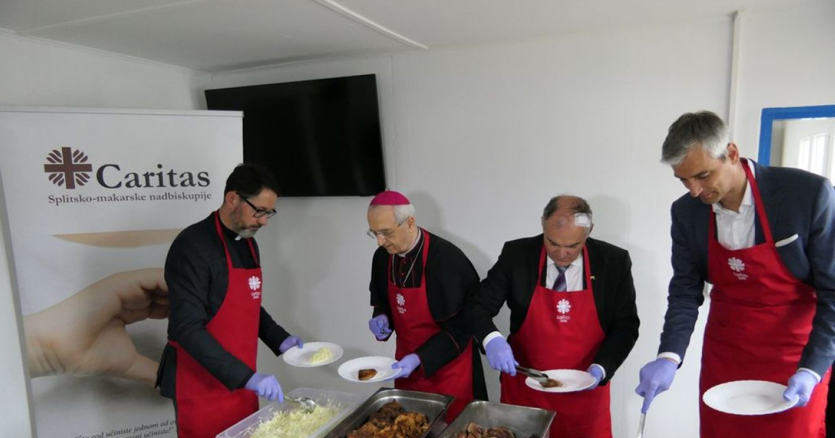 Omiš: Otvoreno blagovalište Caritasa Splitsko-makarske nadbiskupije